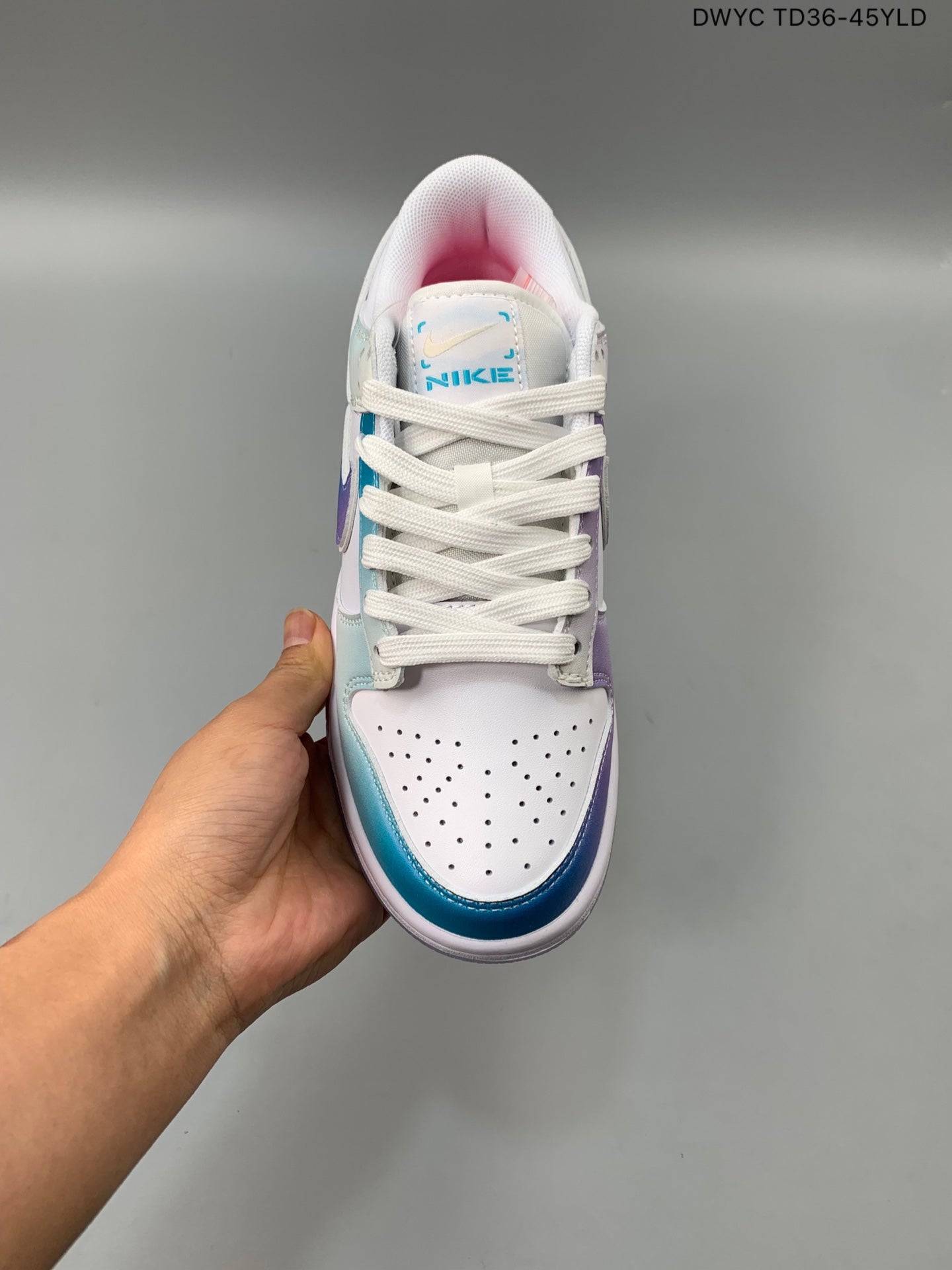 A Nike SB Dunk - Unlock your Space