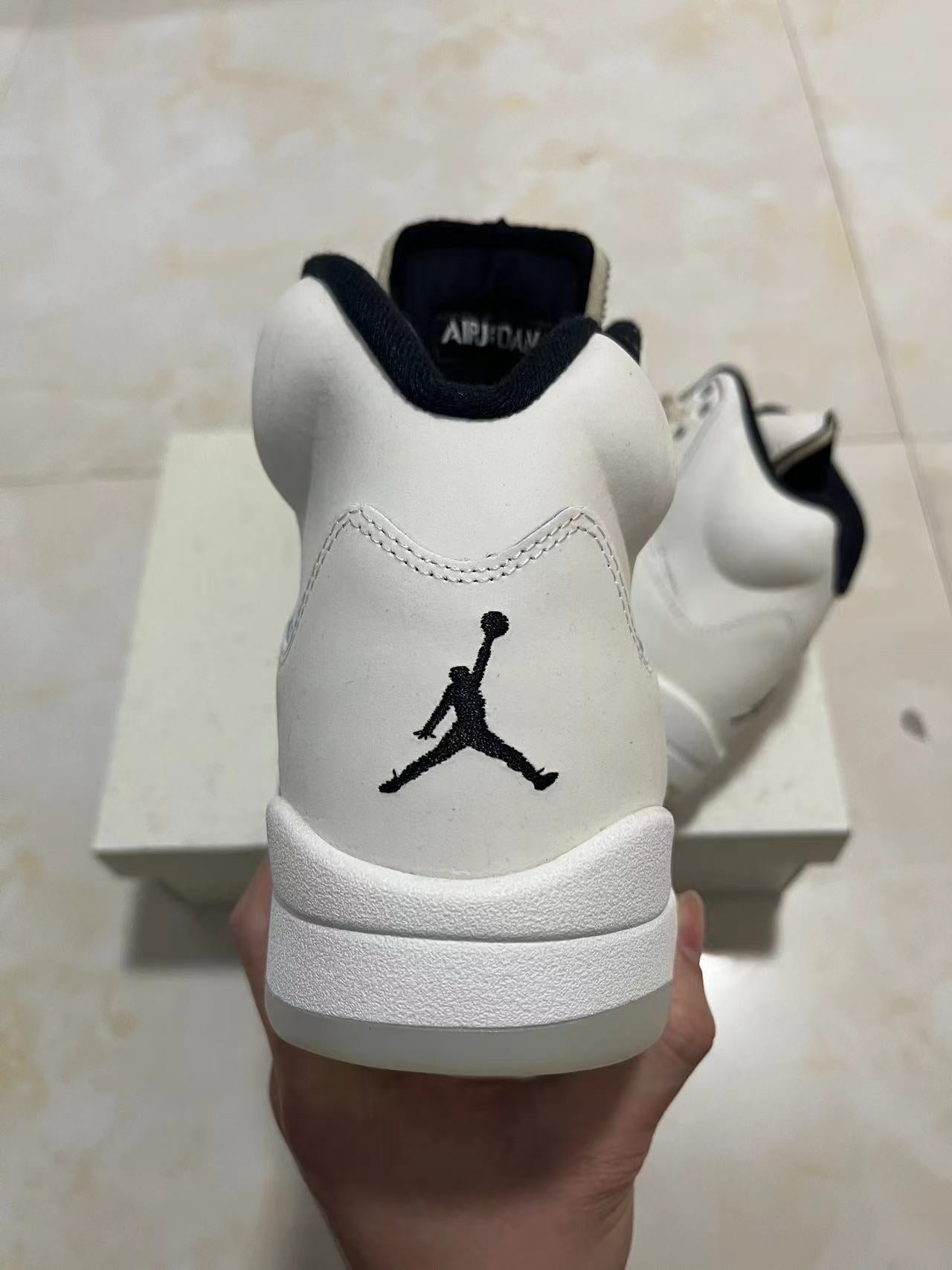 Jordan 5 - Sail