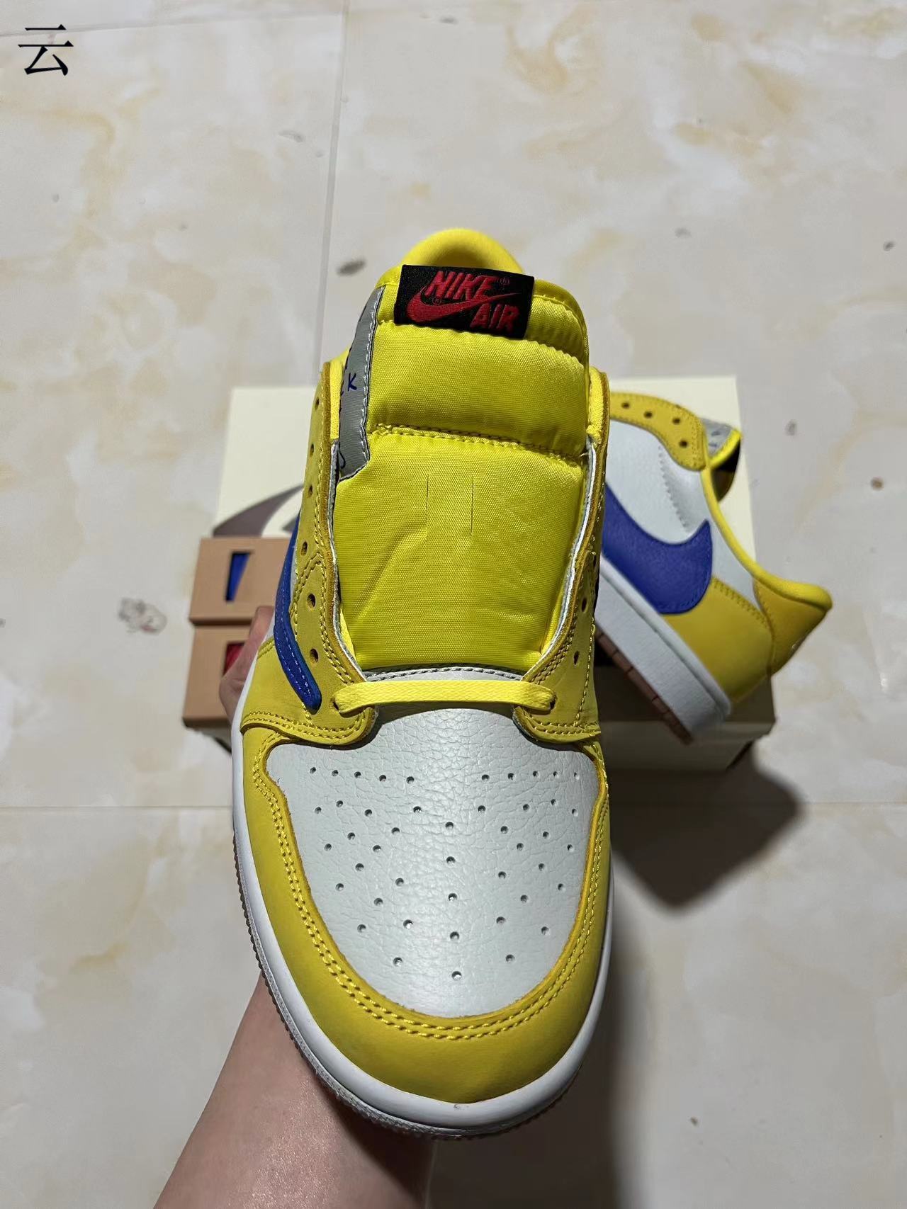 Jordan 1 Low - Travis Scott Canary