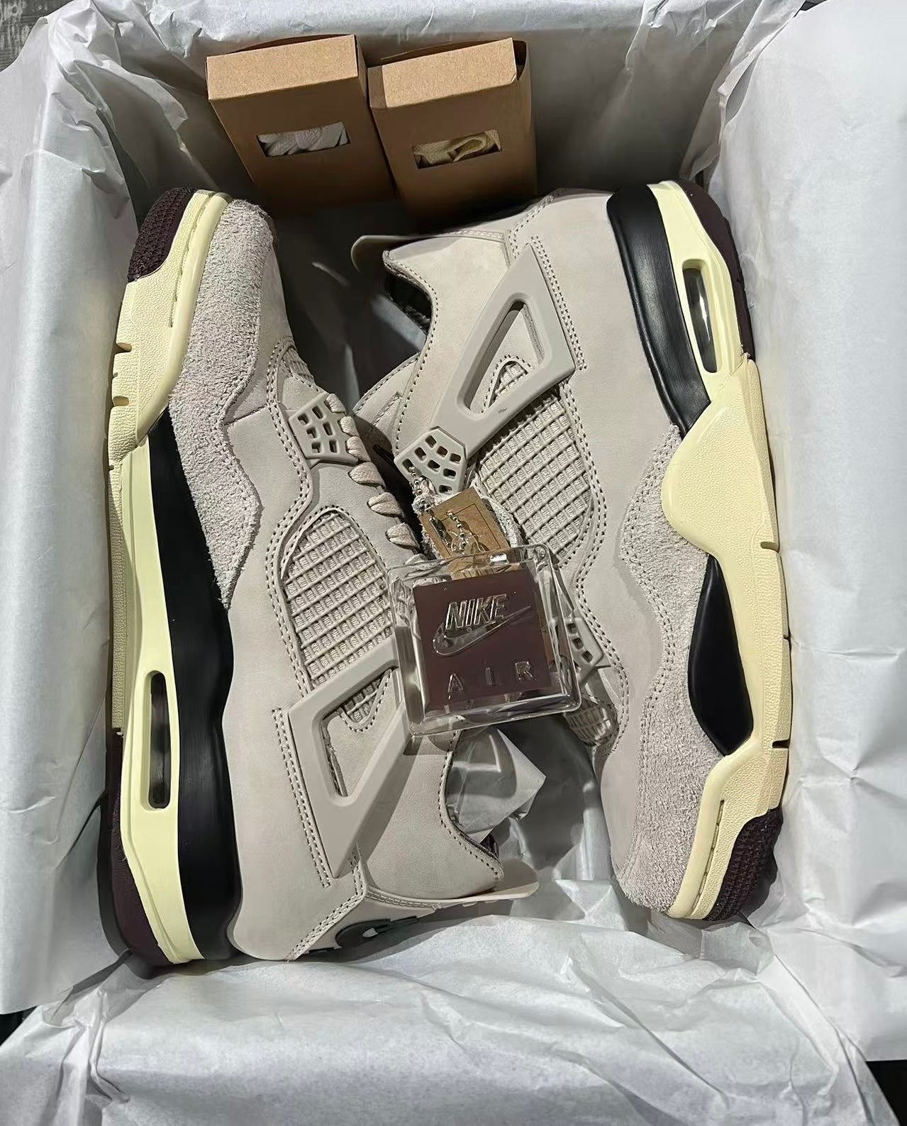 Jordan 4 - A Ma Maniére
