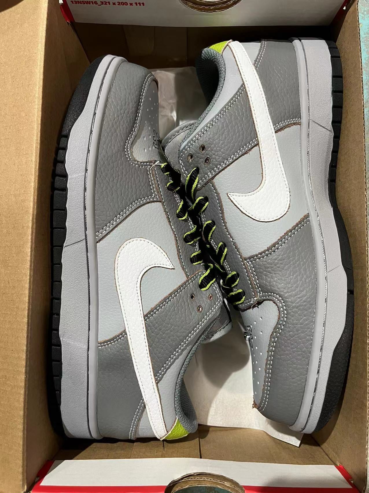 A Nike SB Dunk- HUF Wait What? Collaboration