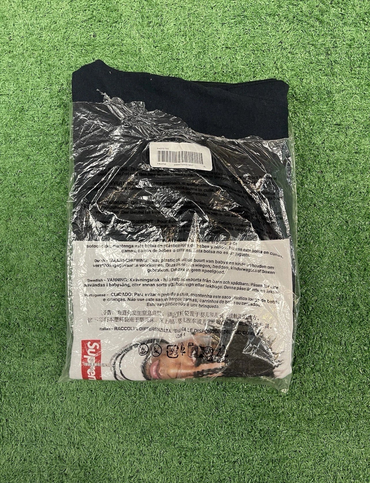 Supreme - NBA Young boy