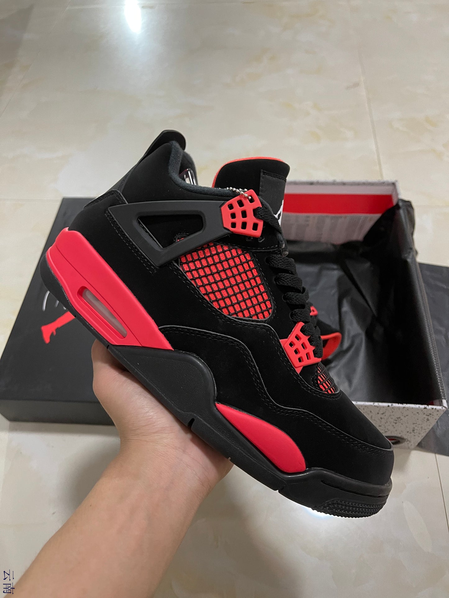 Jordan 4 - Red Thunder