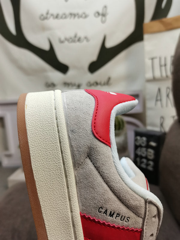 Adidas - Campus 00’s