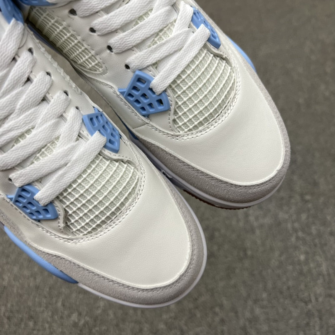 Jordan 4 - UNC