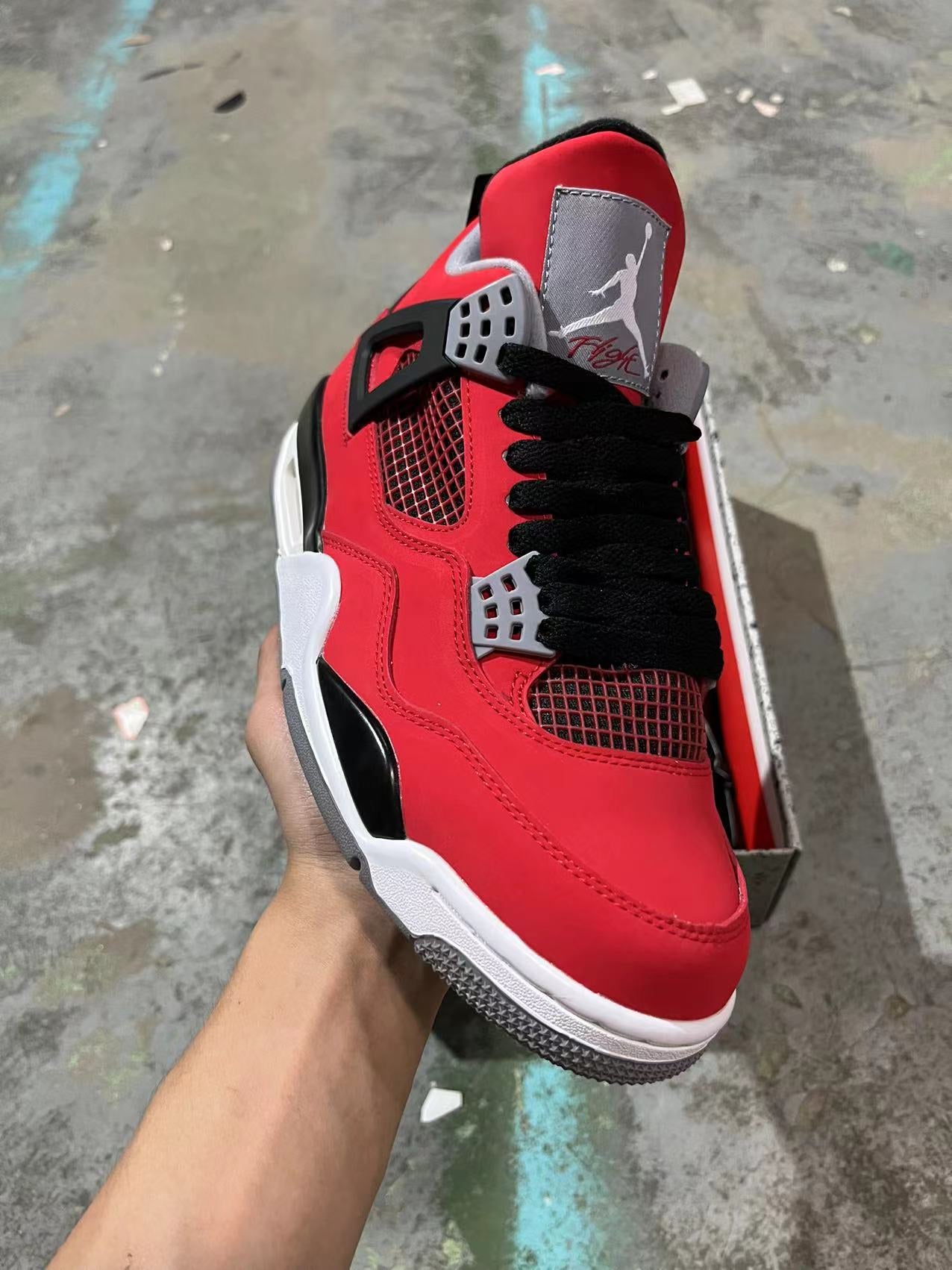 Jordan 4 - Toro Bravo