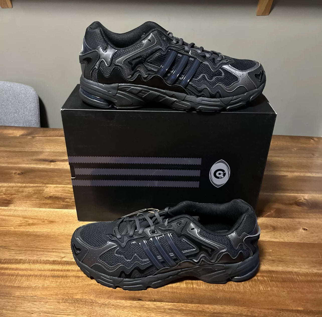 Adidas - Bad Bunny Response CL Triple Black