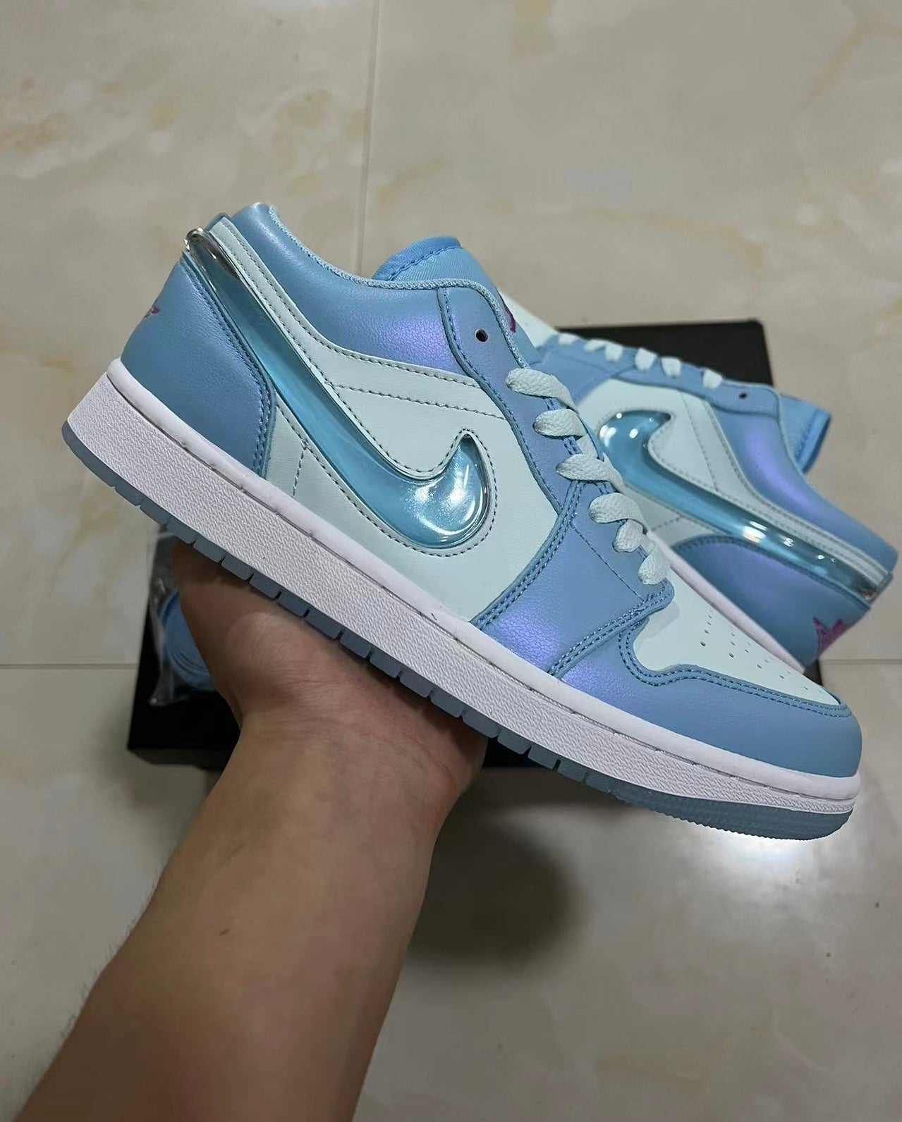 Jordan Retro 1 Low Edge Aquarius Blue