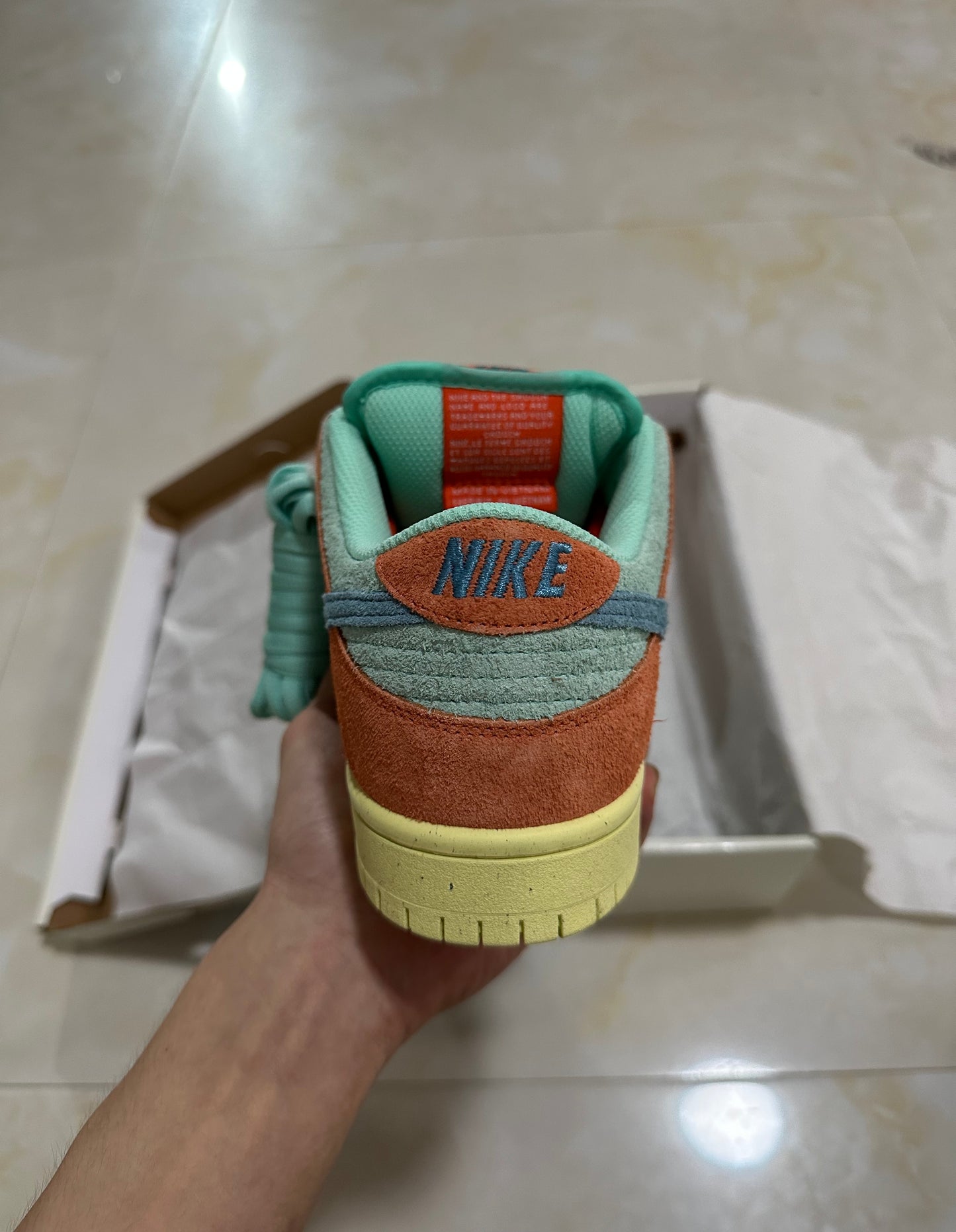A Nike SB Dunk - Noise Aqua