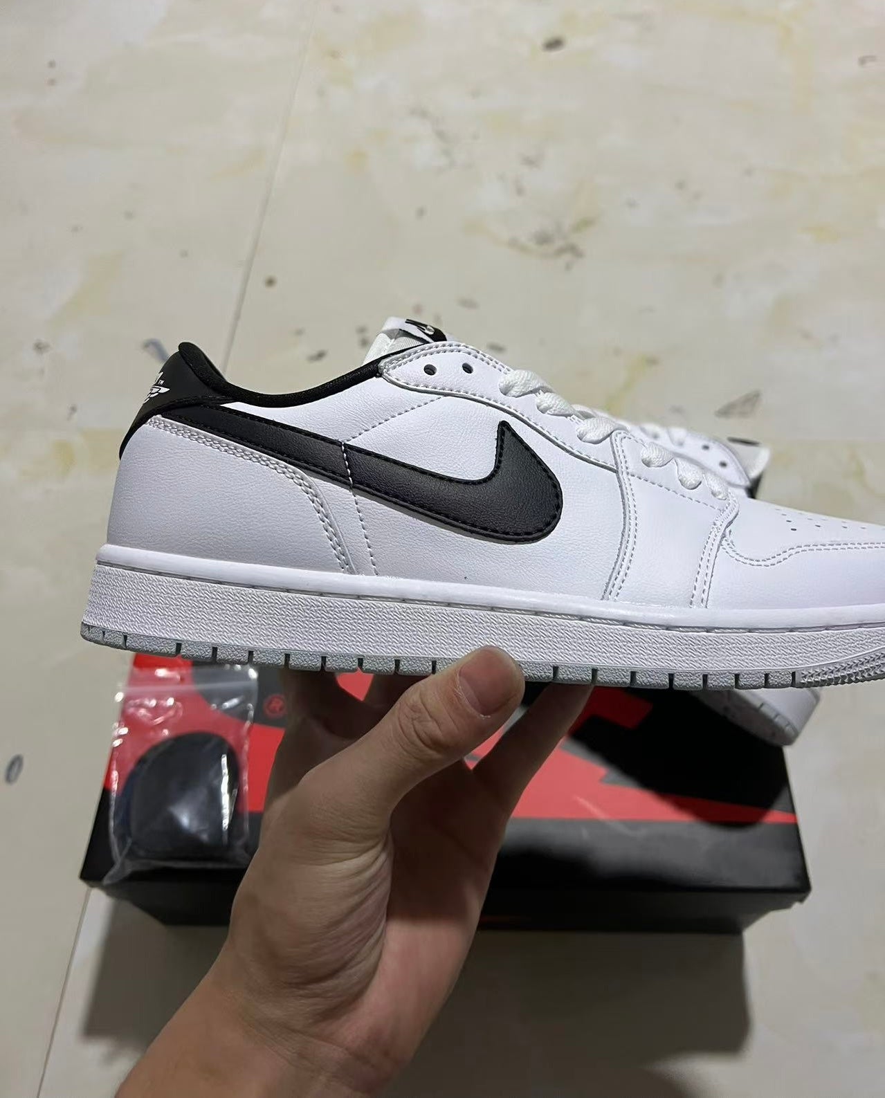 Jordan Retro 1 Low 85’