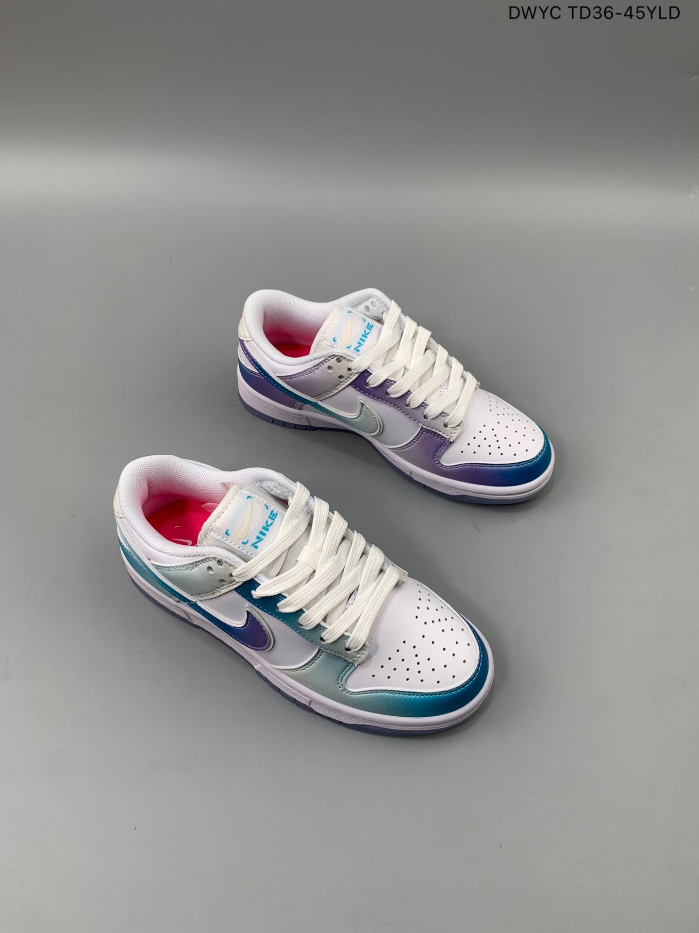 A Nike SB Dunk - Unlock your Space