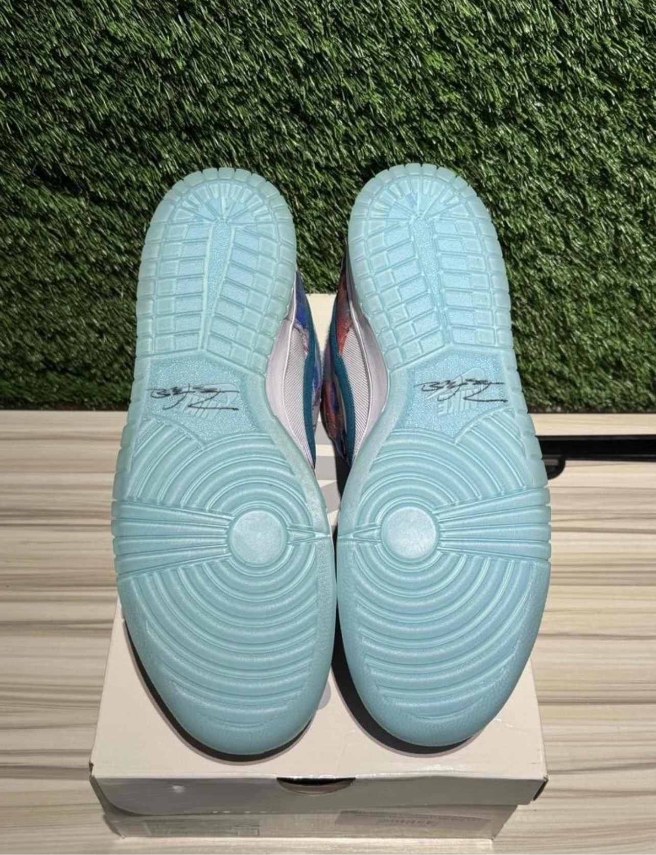 A Nike SB Dunk - Futura Laboratories Bleached Aqua