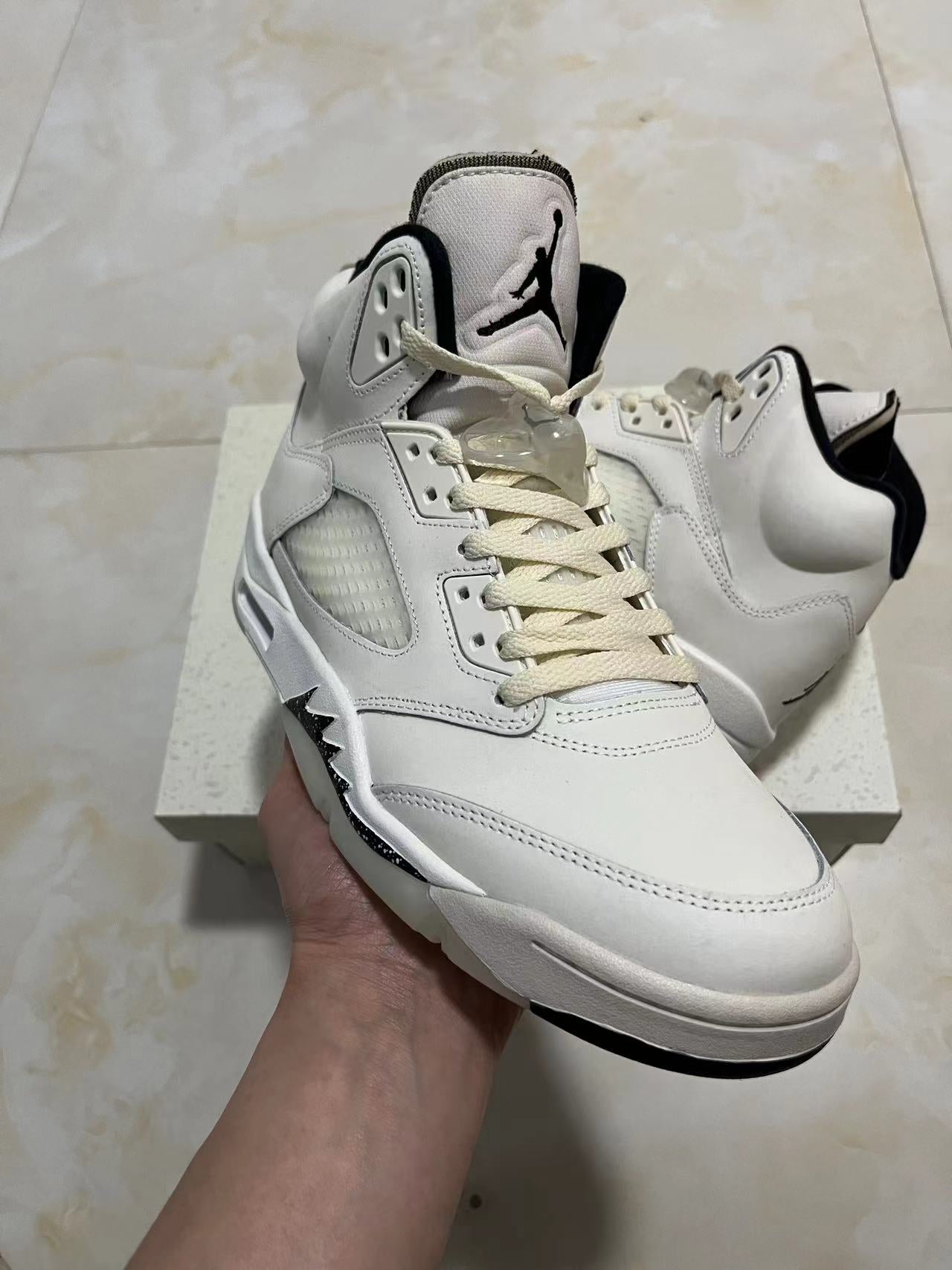 Jordan 5 - Sail