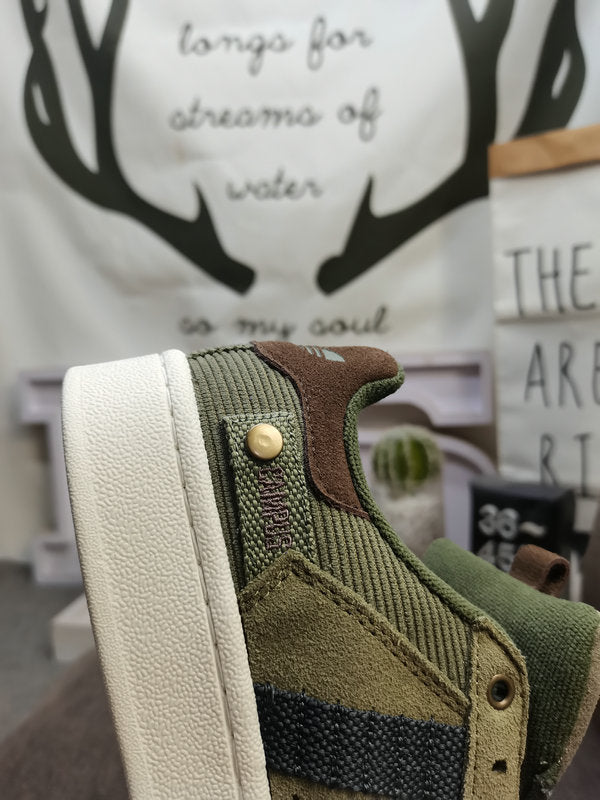 Adidas - Campus 00’s