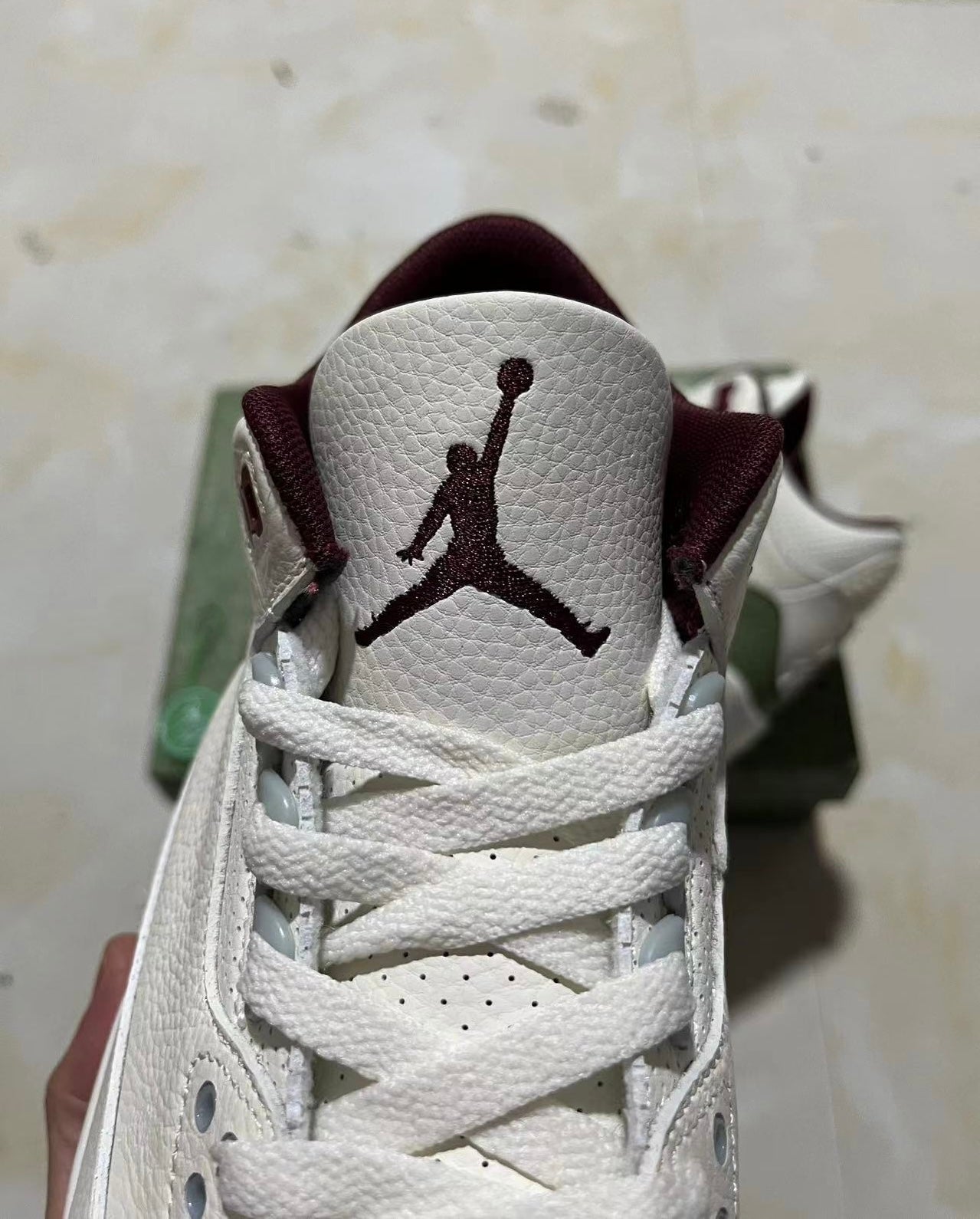 Jordan 3 - Medium Olive
