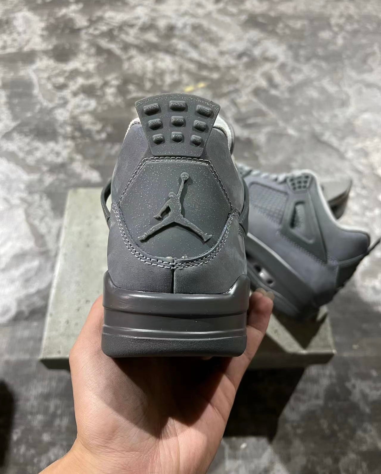 Jordan 4 - Wet Cement