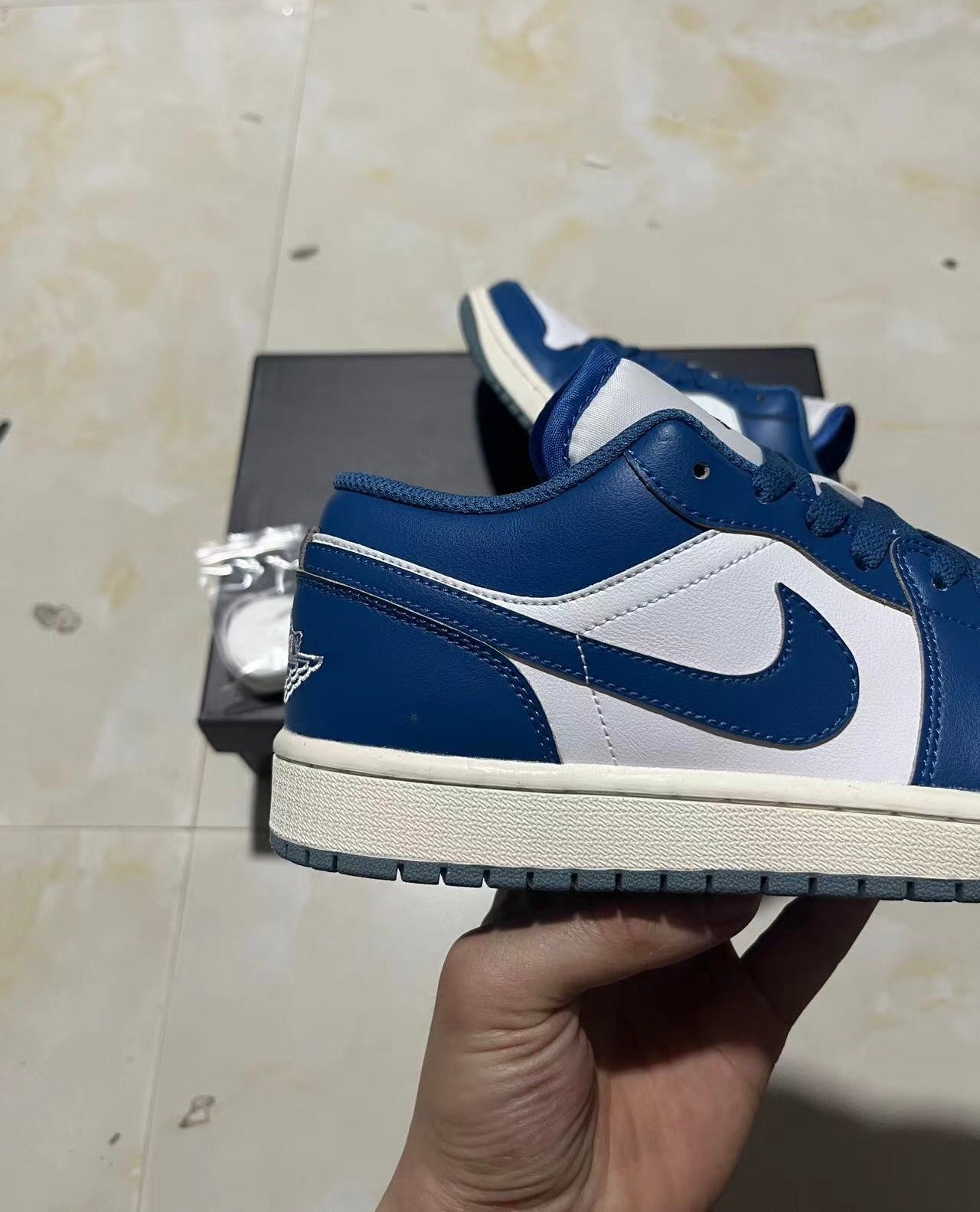 Jordan Retro 1 Low Marina Blue