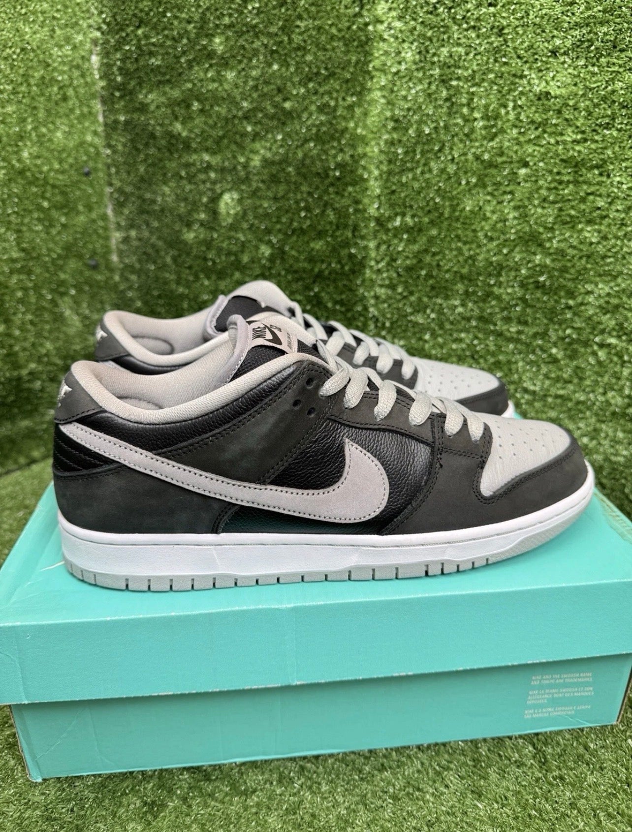 A Nike SB Dunk - J Pack Shadow