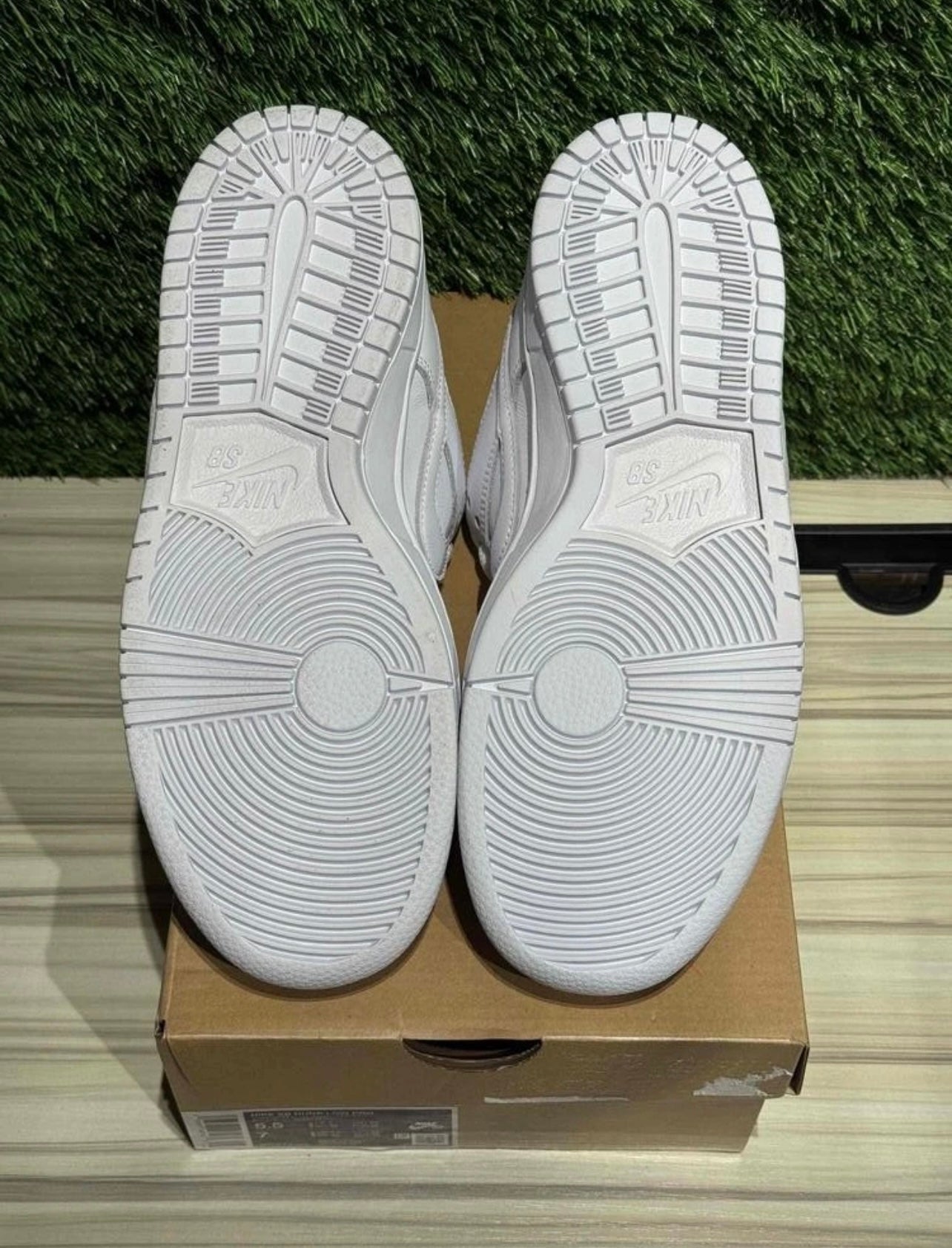 A Nike Dunk - Triple White - Orange Label