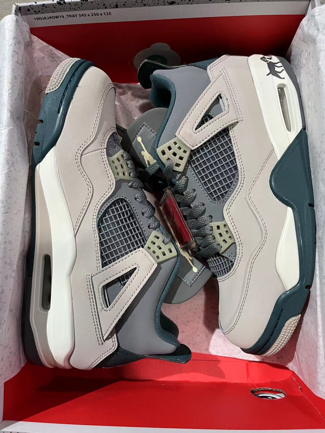 Jordan 4 - Craft