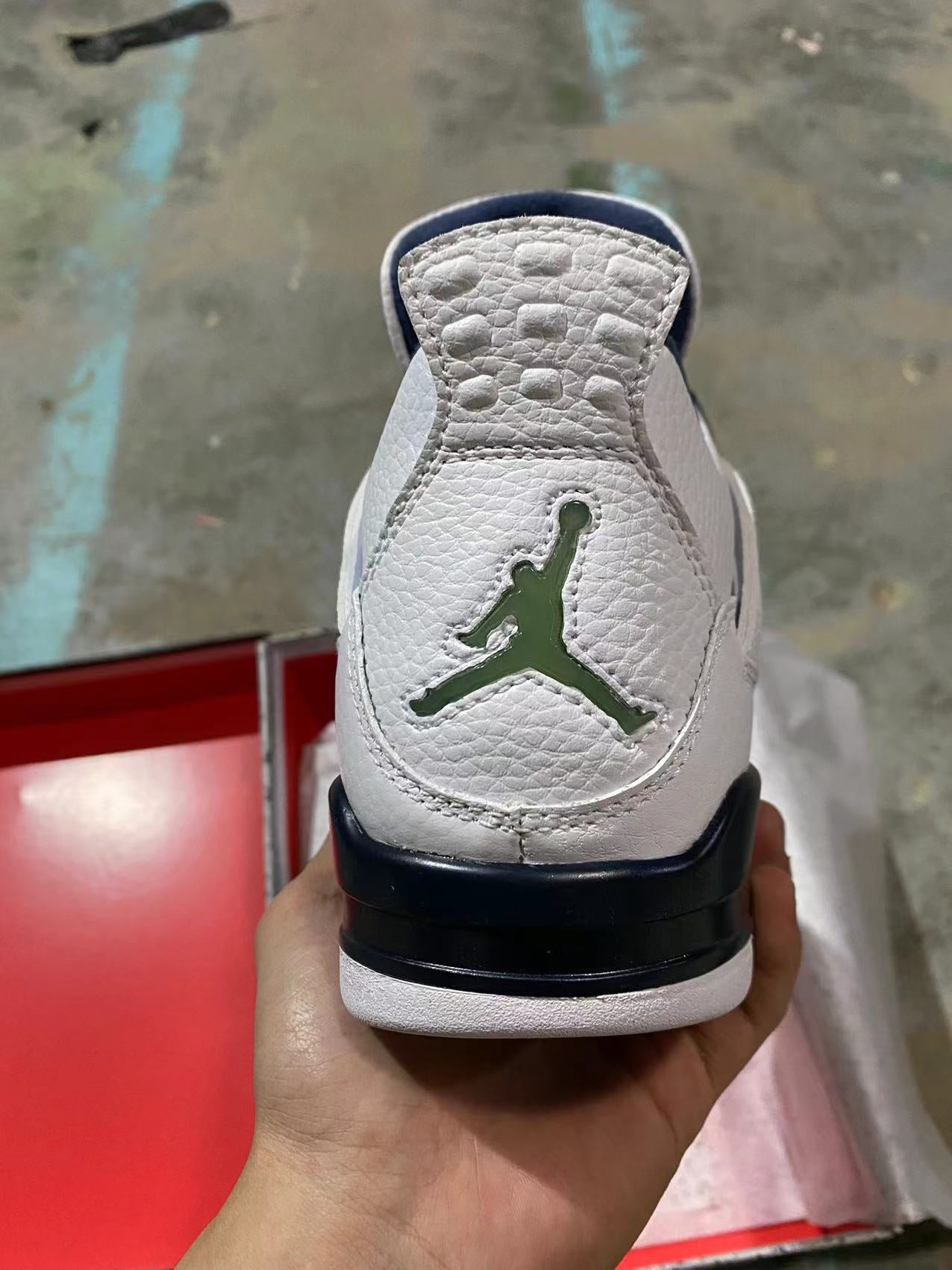Jordan 4 - Retro Columbia