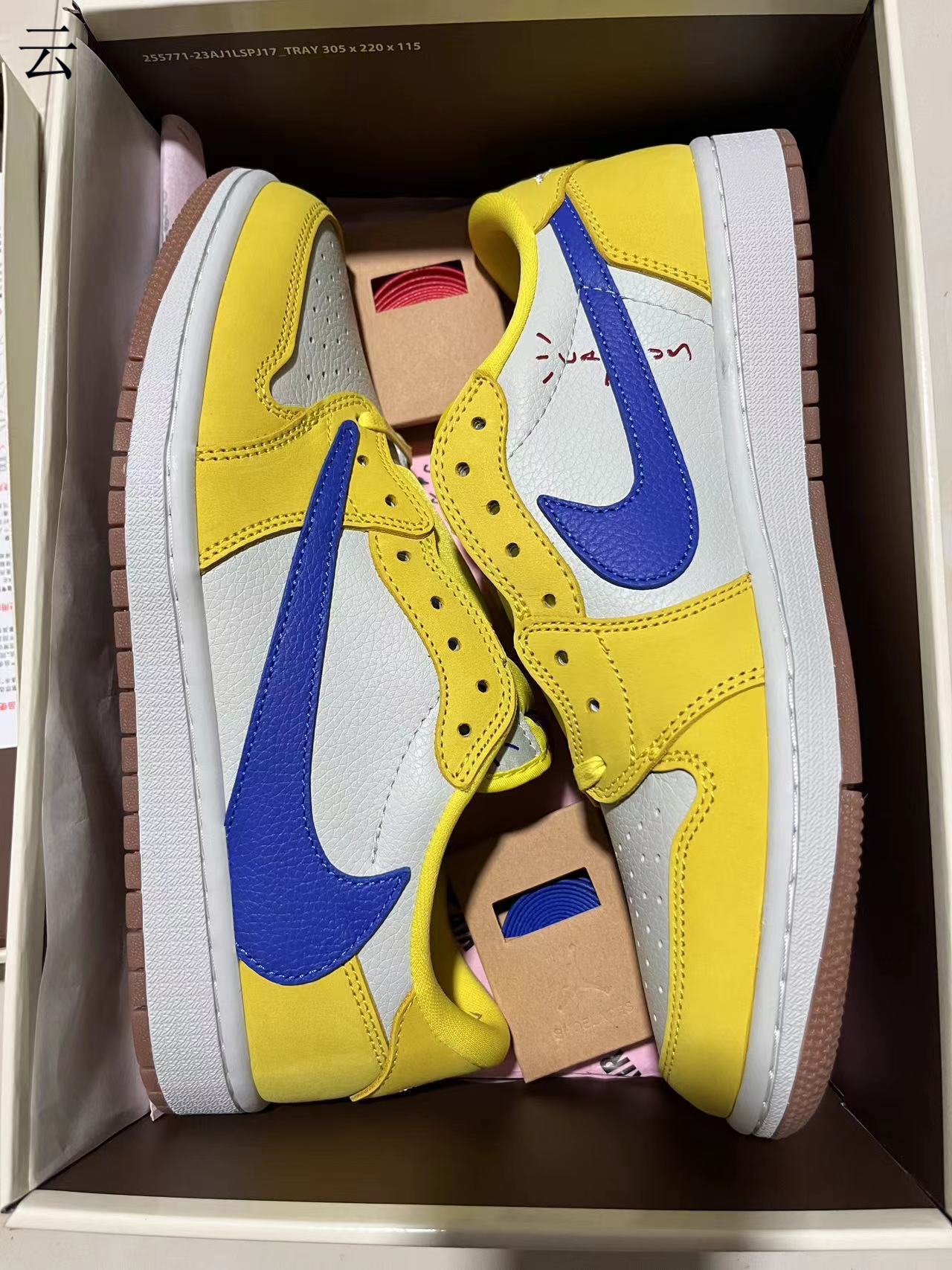Jordan 1 Low - Travis Scott Canary