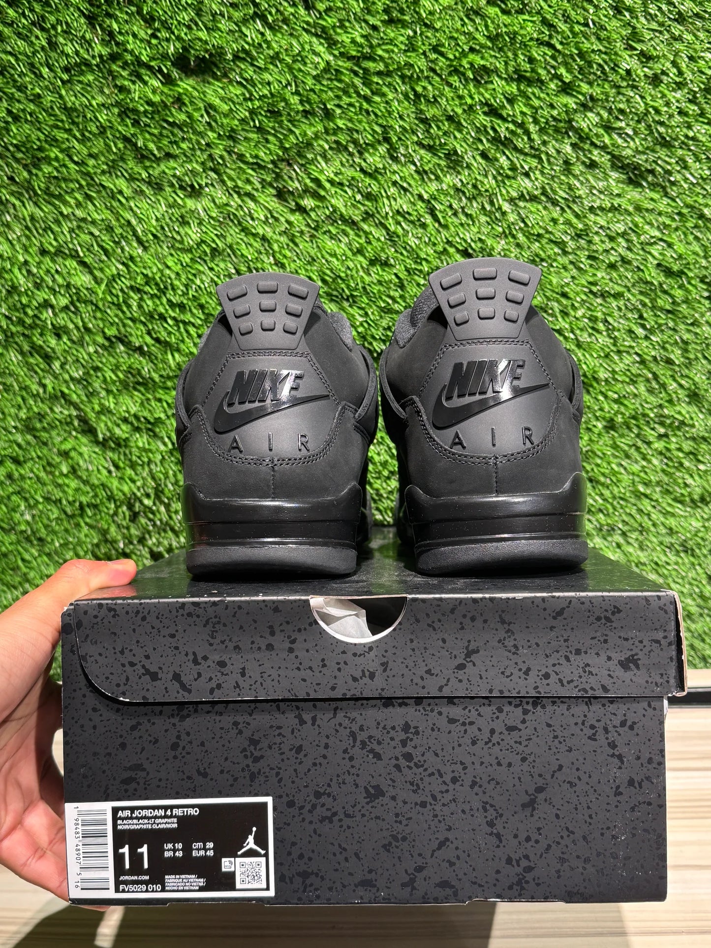 Jordan 4 Retro Black Cat (2025)