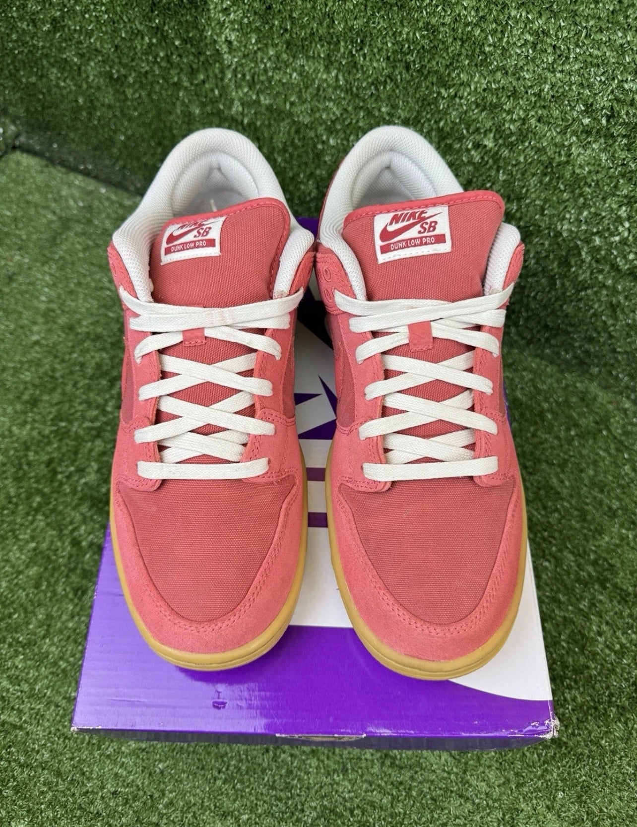 A Nike SB Dunk - Adobe Red Gum