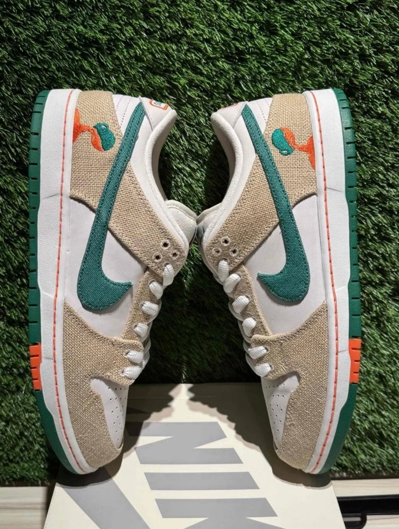 A Nike SB Dunk - Jarritos