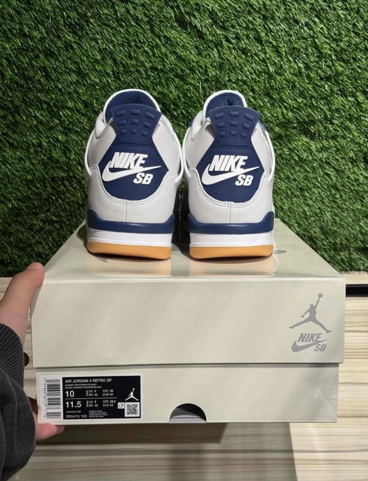 A Nike SB x Jordan 4- NAVY
