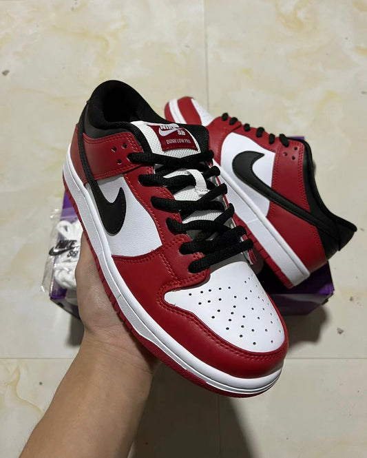 A Nike SB Dunk- Chicago J Pack