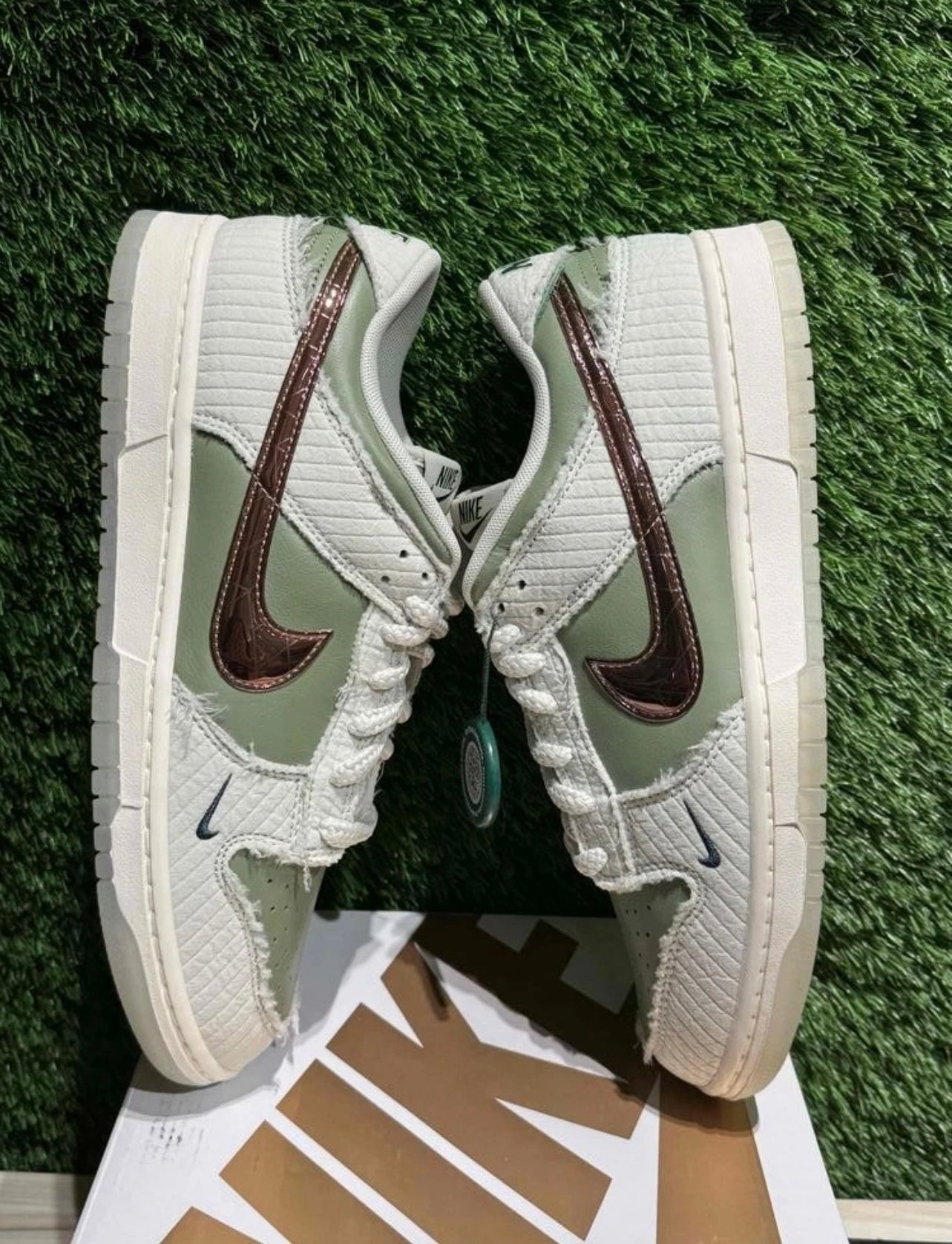 A Nike Dunk - Kyler Murray Be 1 of One