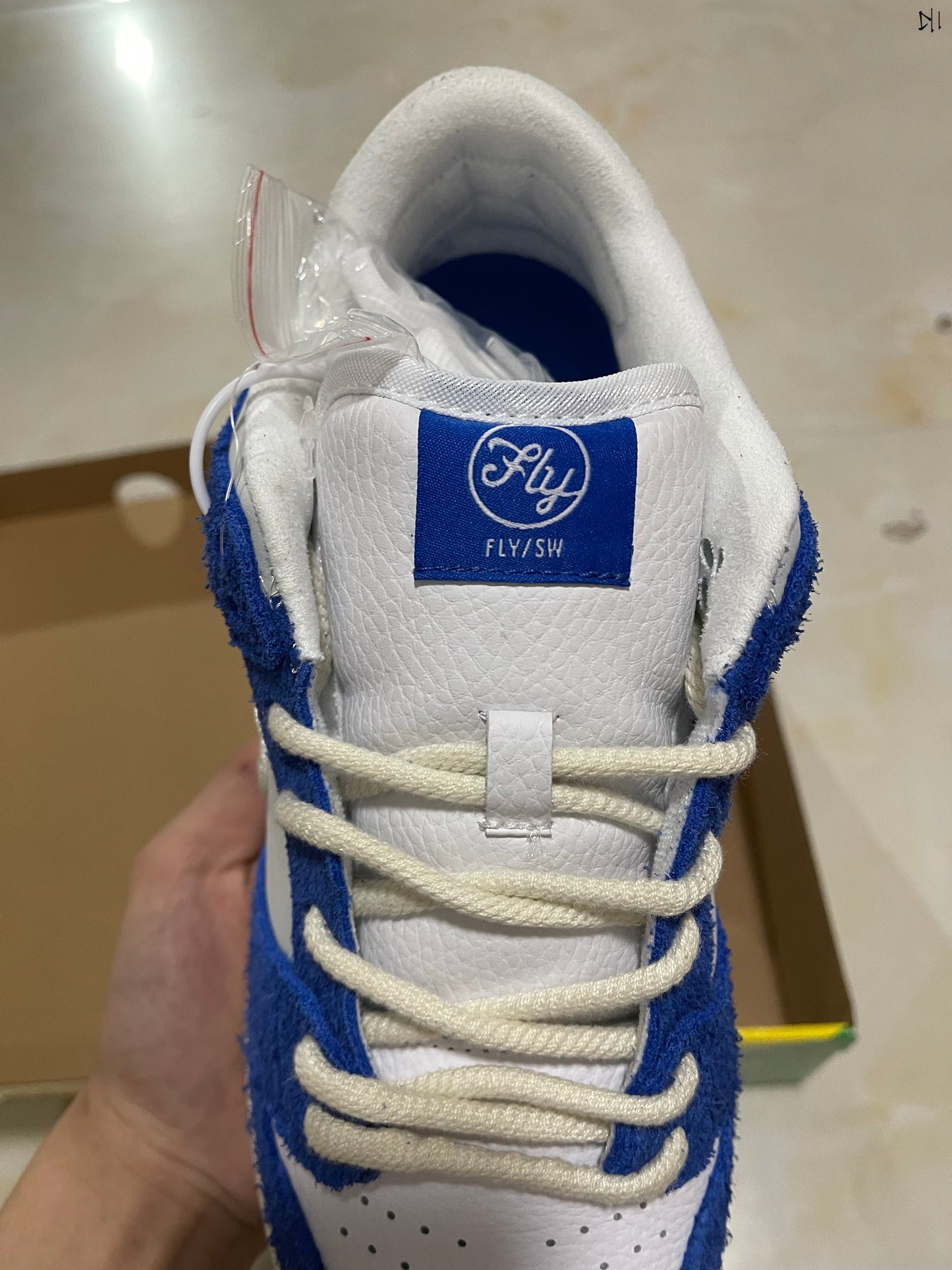 A Nike SB Dunk - Fly Streetwear