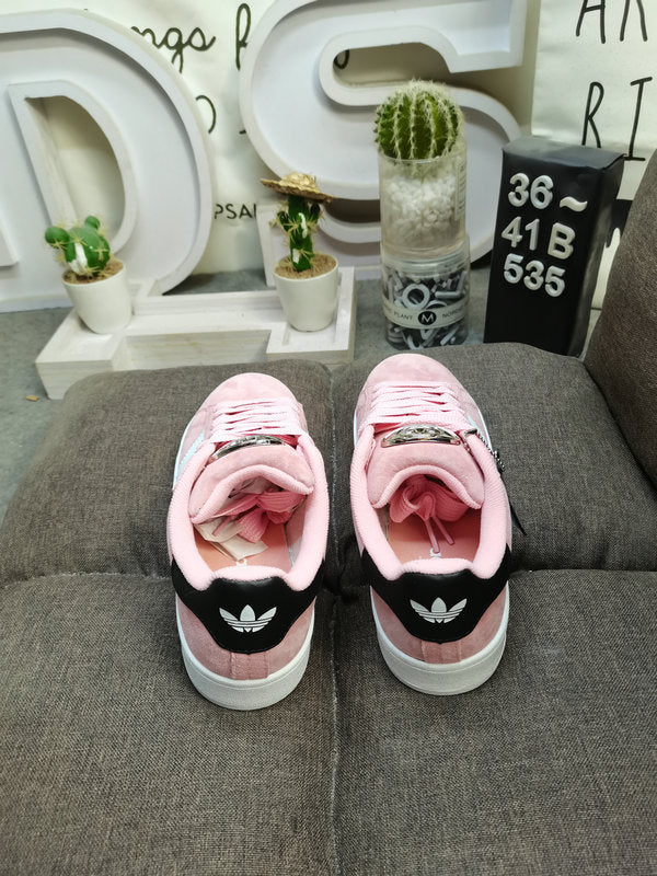 Adidas - Campus 00’s