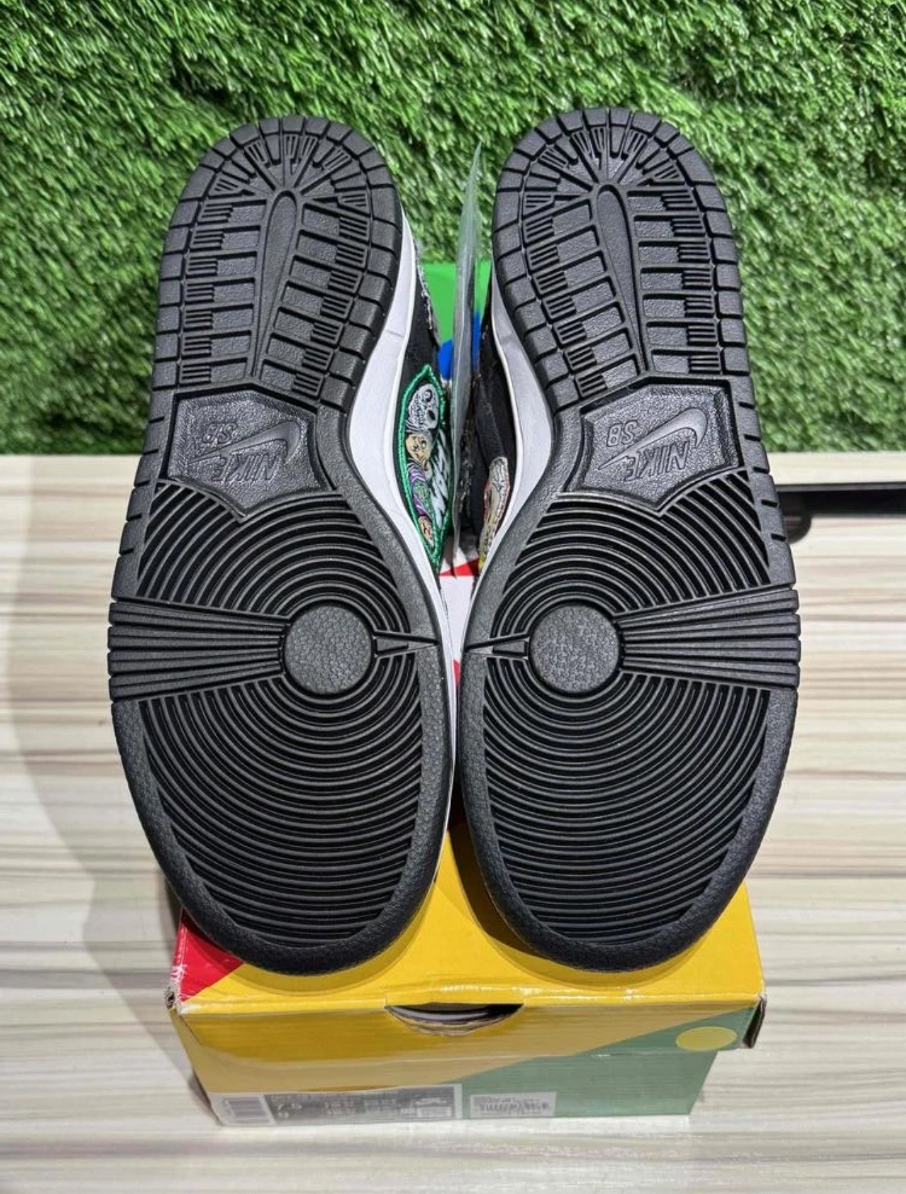 A Nike SB Dunk - Neckface