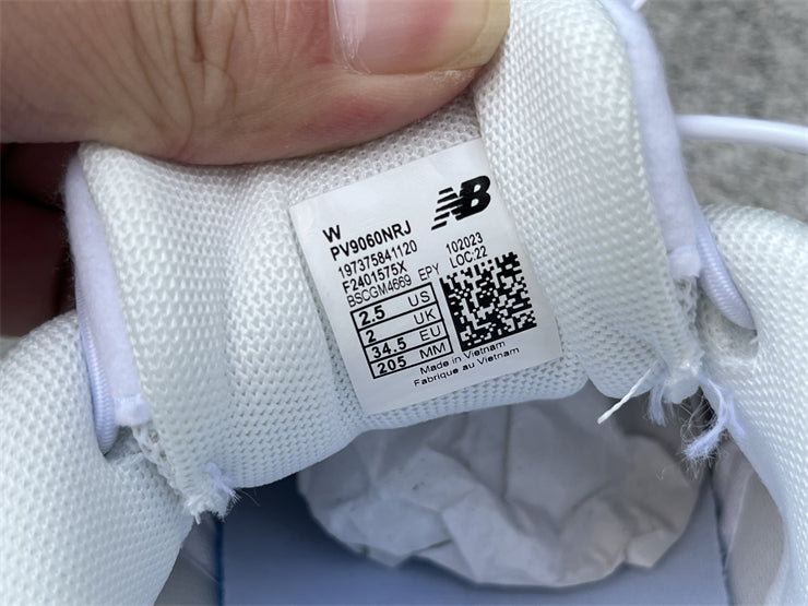 New Balance 9060 - Triple White