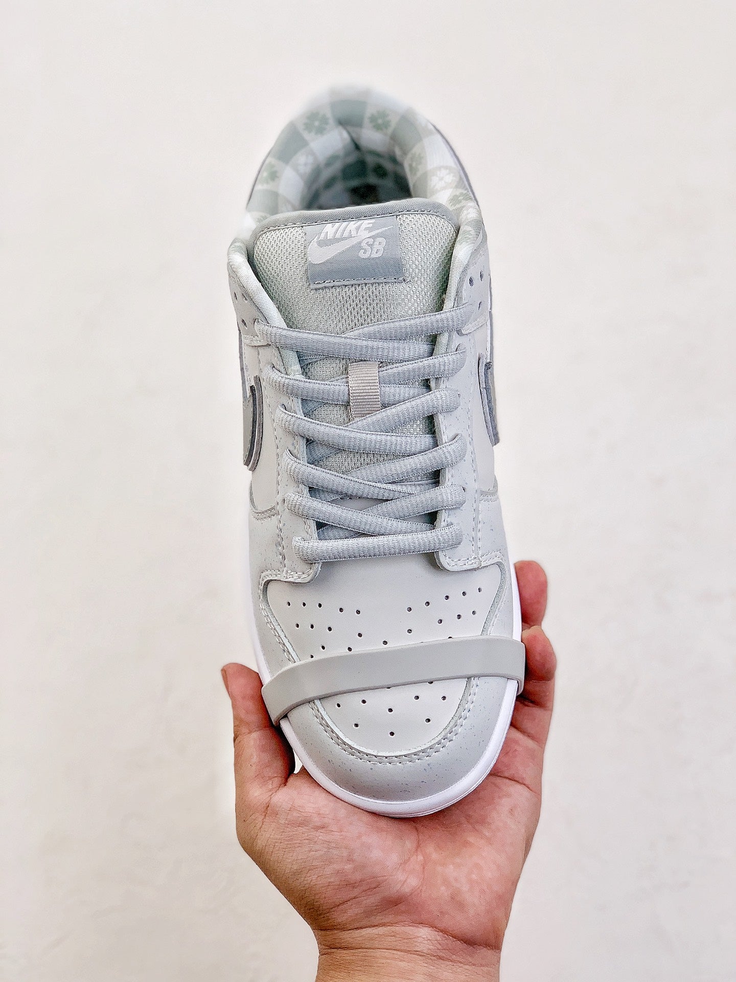 A Nike SB Dunk - White Lobster Concepts