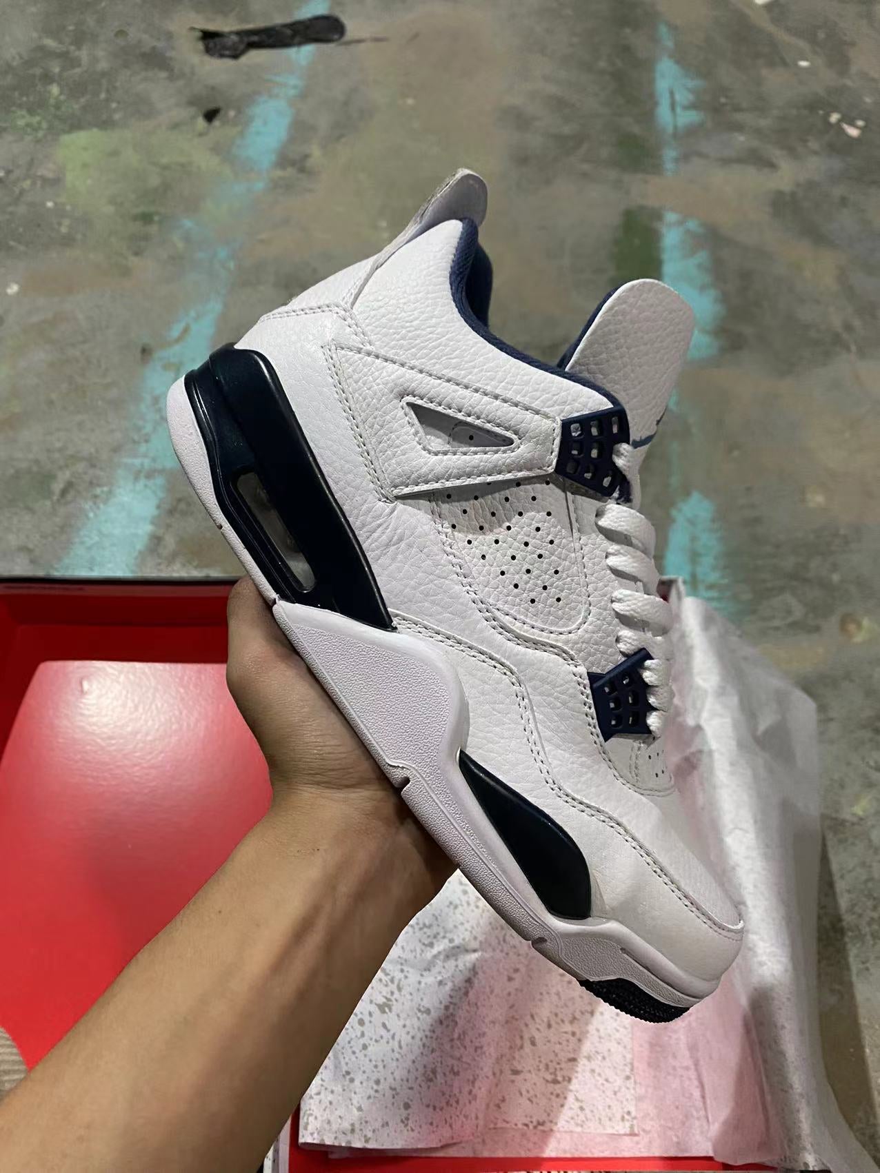 Jordan 4 - Retro Columbia