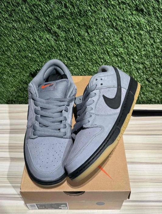 A Nike Dunk - ISO Cool Grey