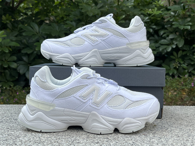 New Balance 9060 - Triple White