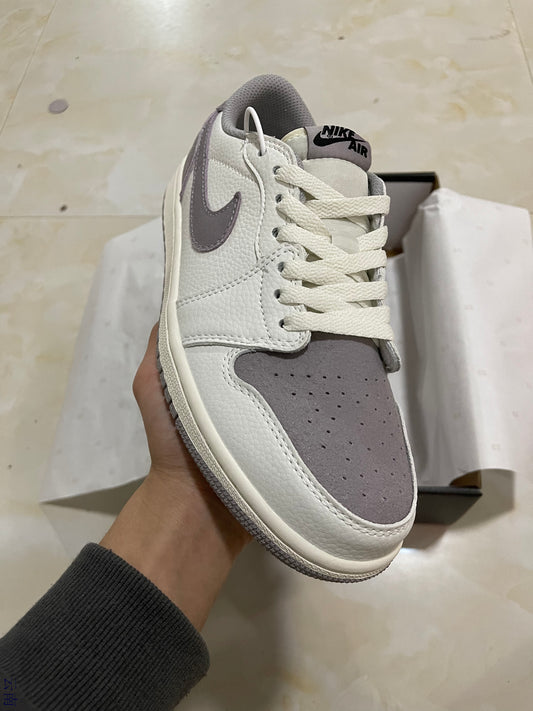 Jordan 1 Low - Atmosphere Grey