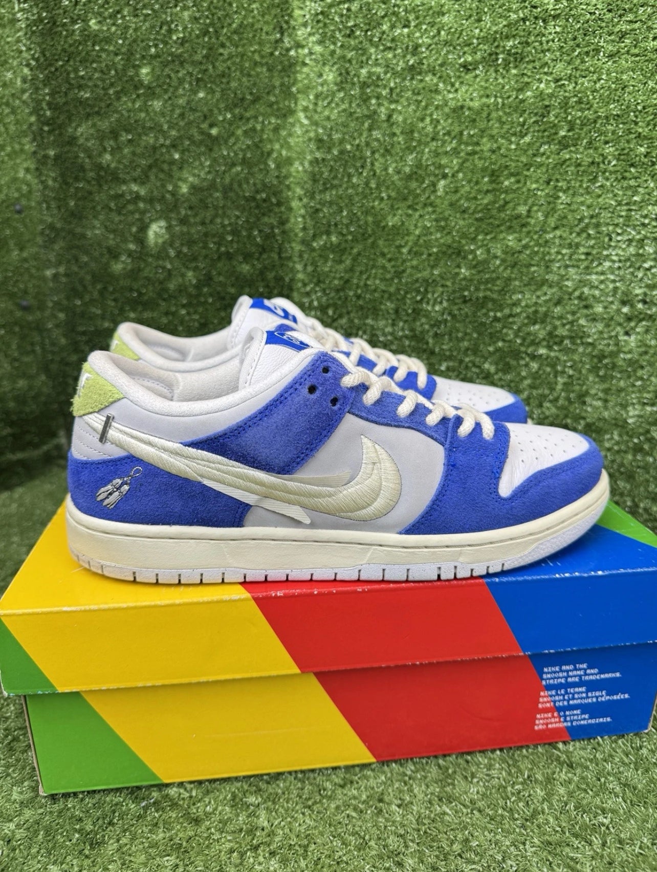 A Nike SB Dunk - Fly Streetwear