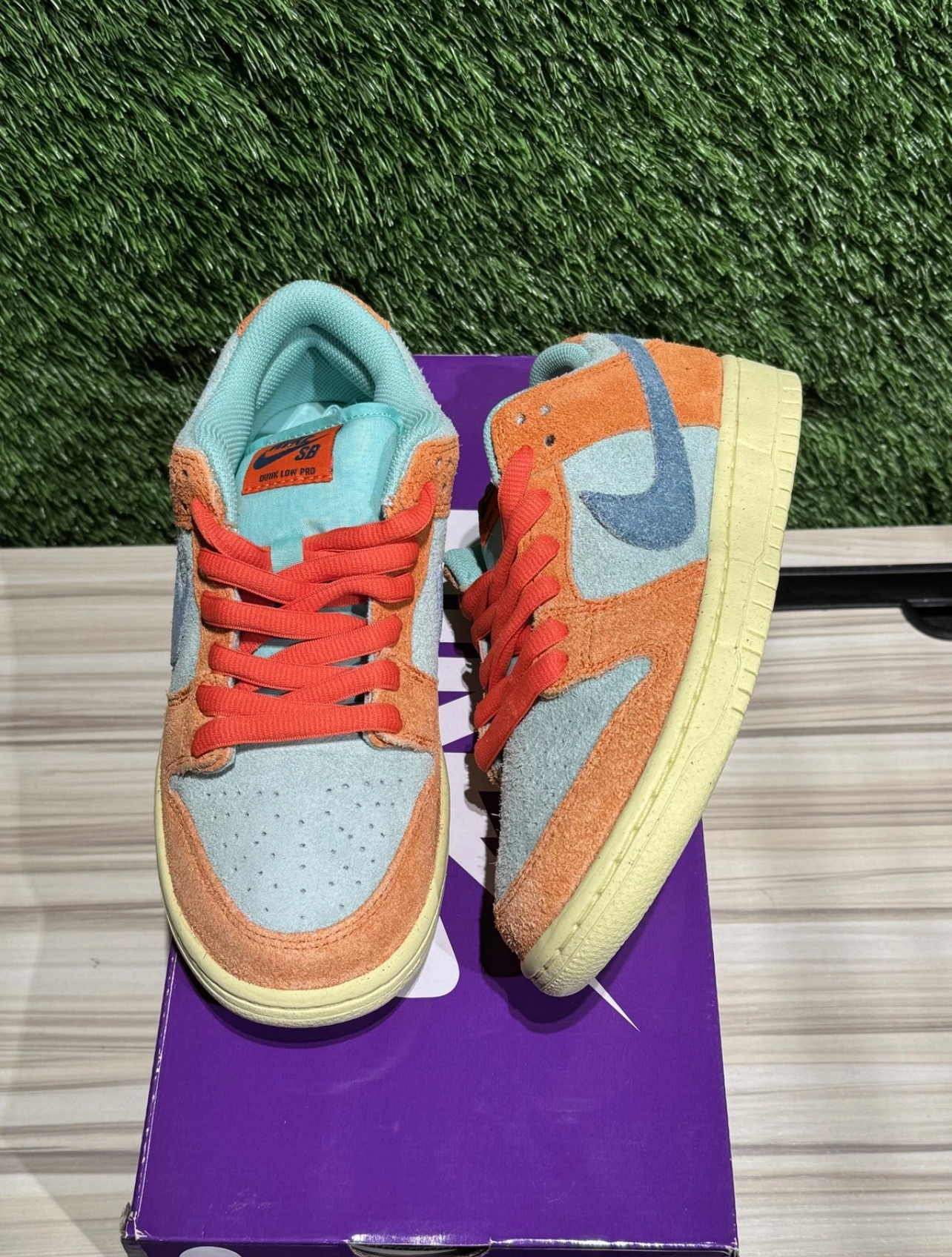 A Nike SB Dunk - Noise Aqua