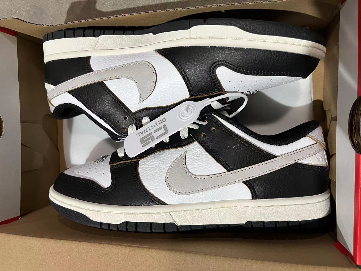 A Nike SB Dunk- HUF San Fransisco