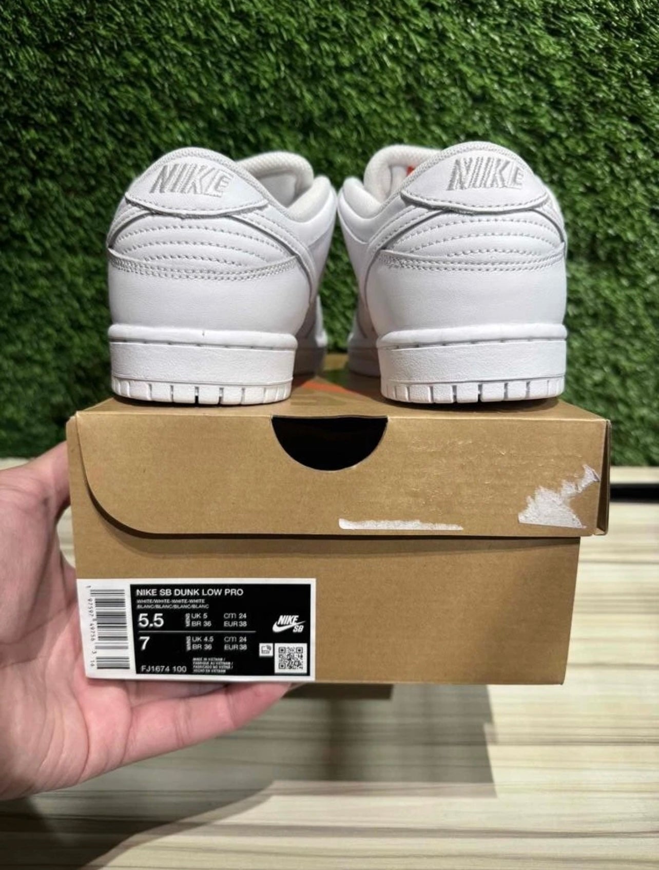 A Nike Dunk - Triple White - Orange Label