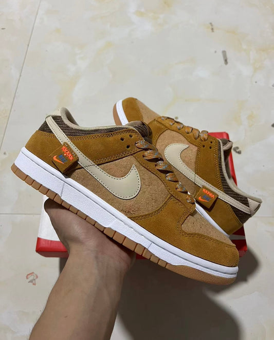 A Nike SB Dunk - Teddy Bear
