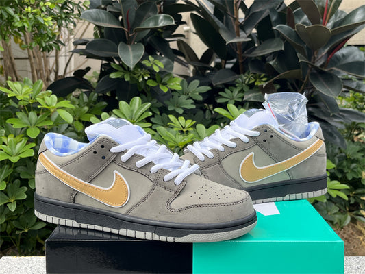 A Nike SB Dunk Conceps Grey Lobster