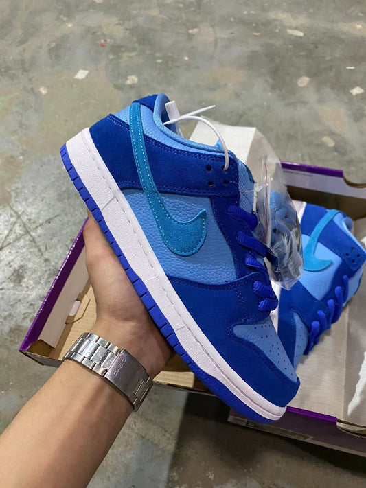 A Nike SB Dunk- Blue Rasperry
