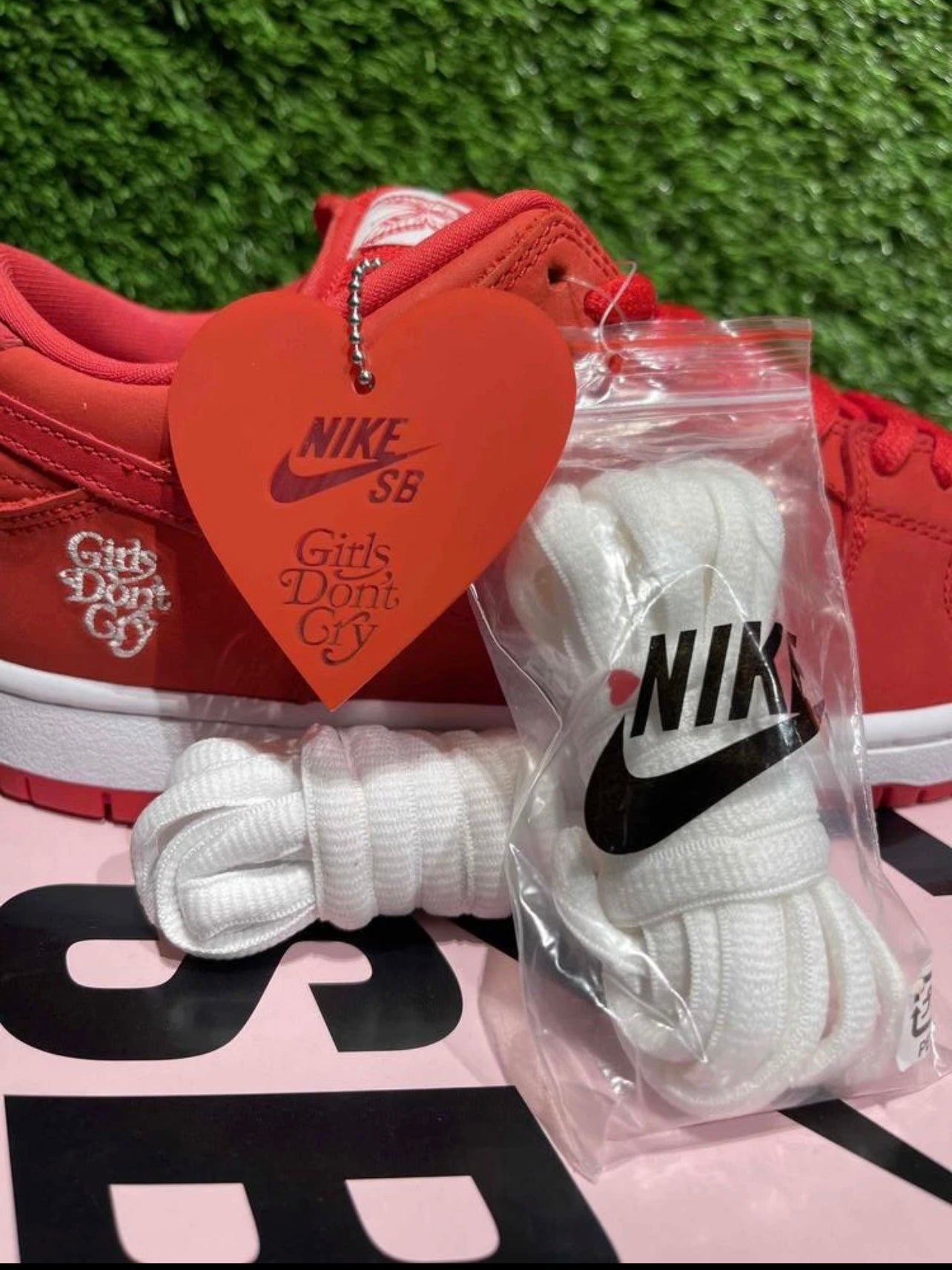 A Nike Dunk - Valentines Day