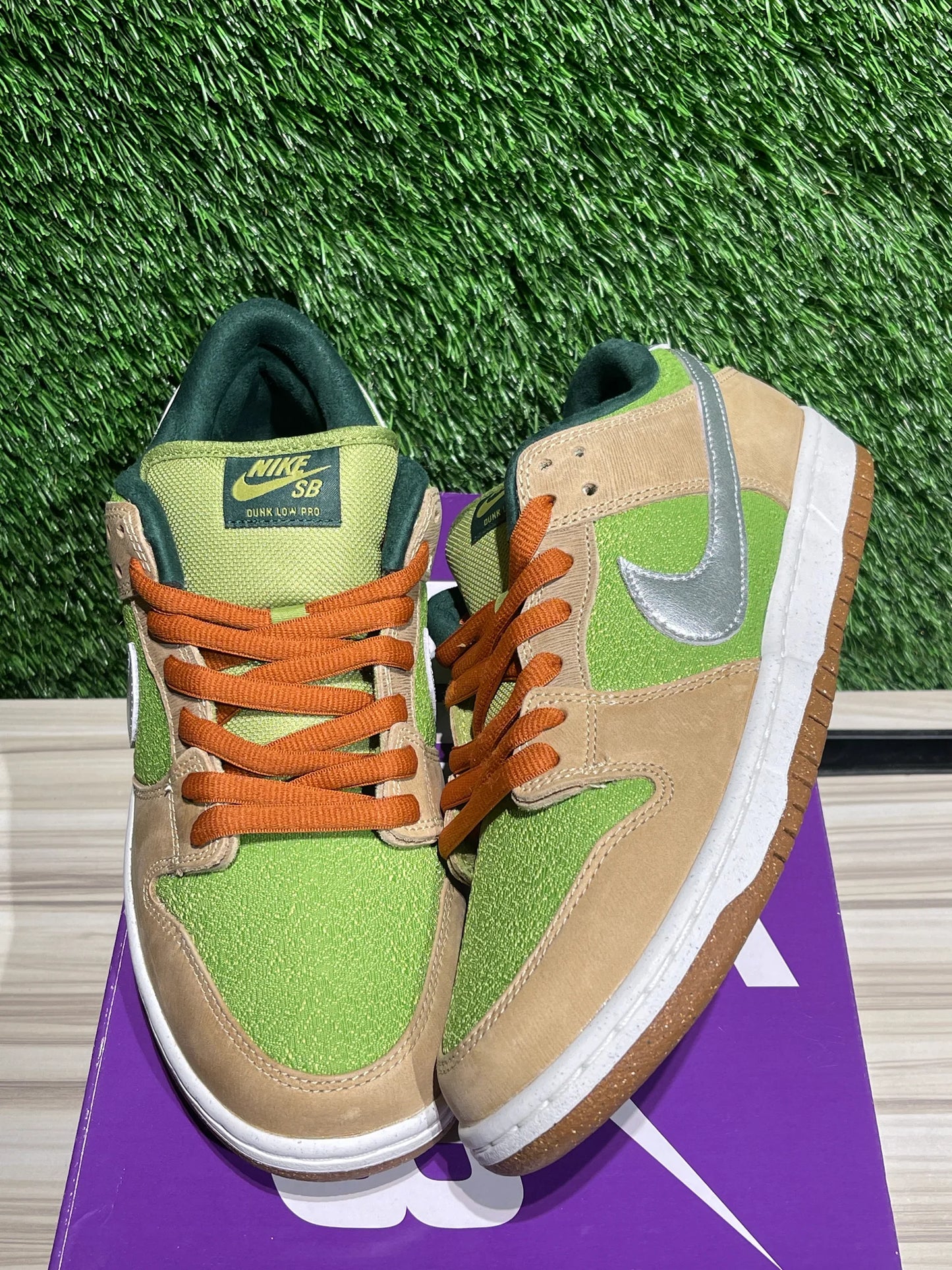 A Nike SB Dunk Low Escargot